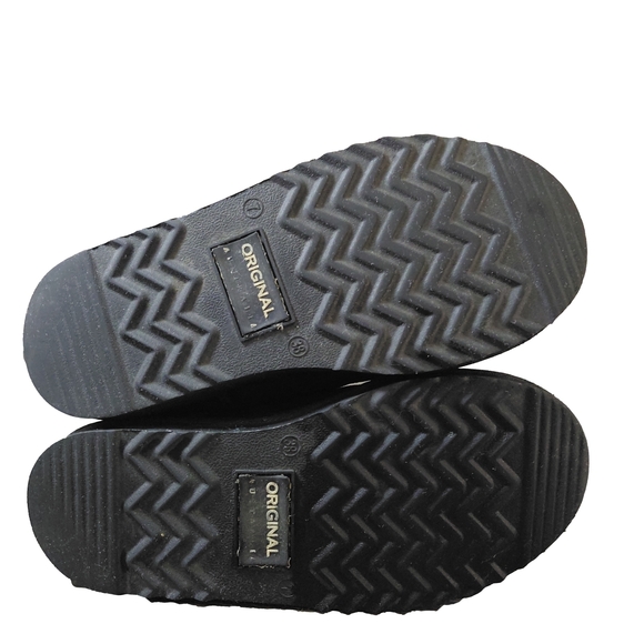 Vintage Y2K UGG Classic Tall Boots Made in Australia Black Shearling Size 7 - Picture 8 of 8